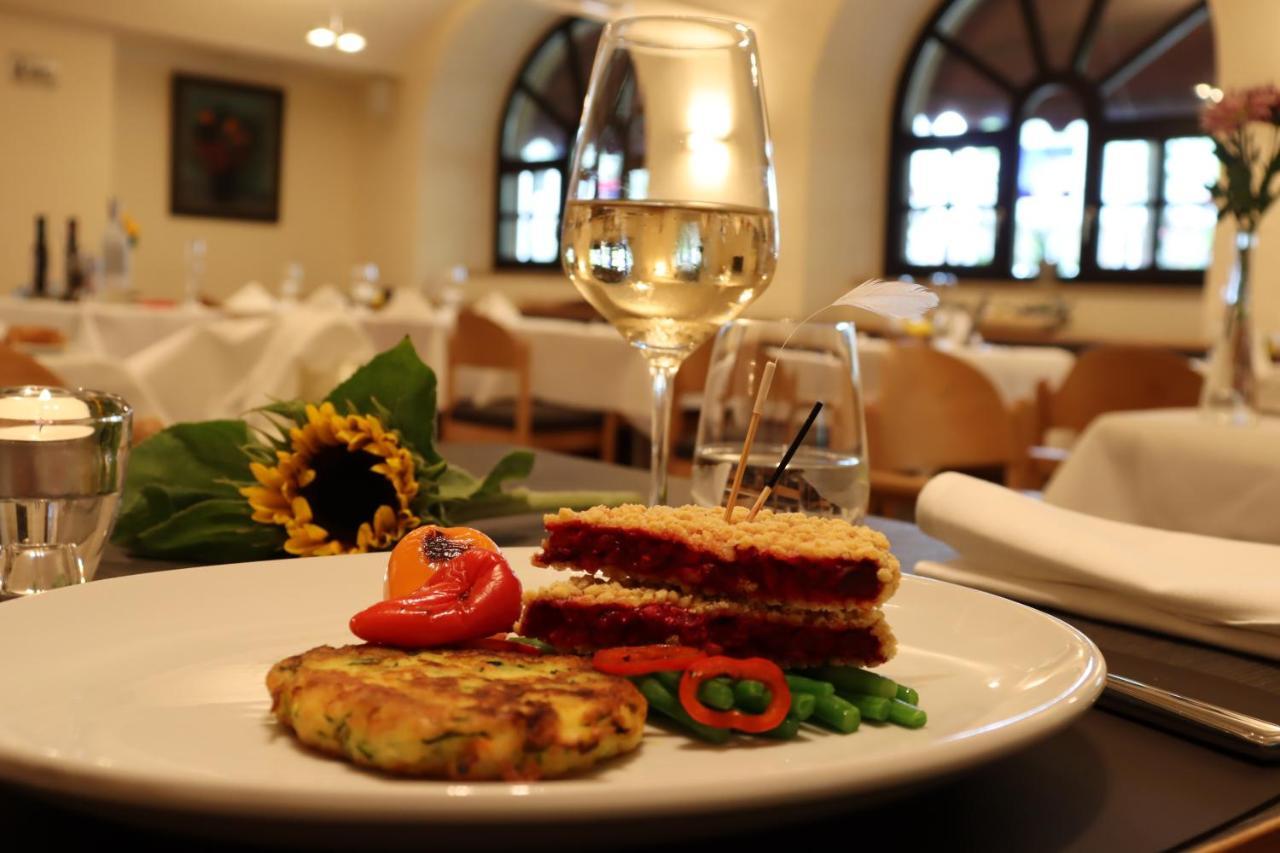 Herzogskelter Restaurant Hotel Gueglingen Екстер'єр фото