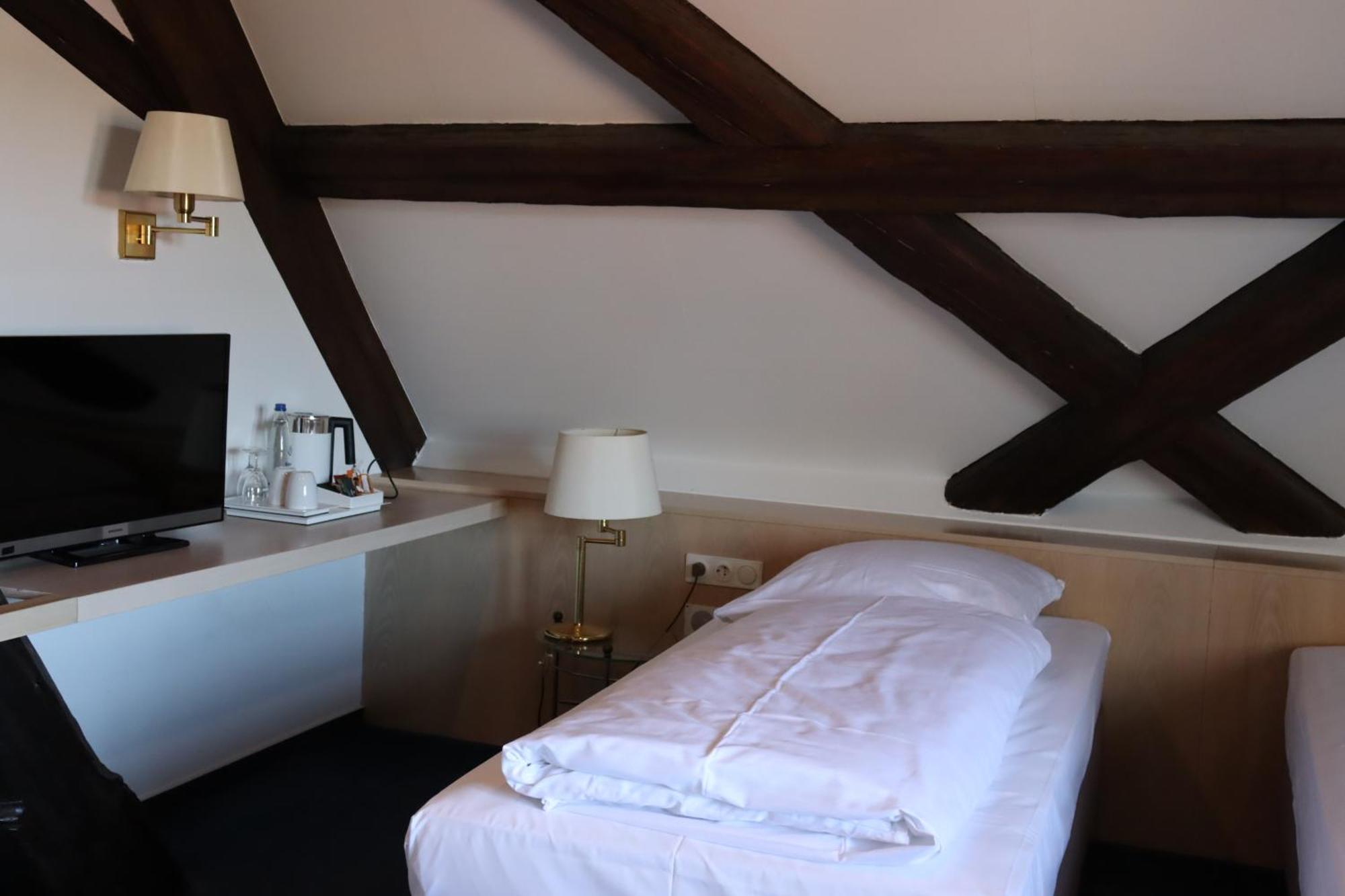 Herzogskelter Restaurant Hotel Gueglingen Екстер'єр фото